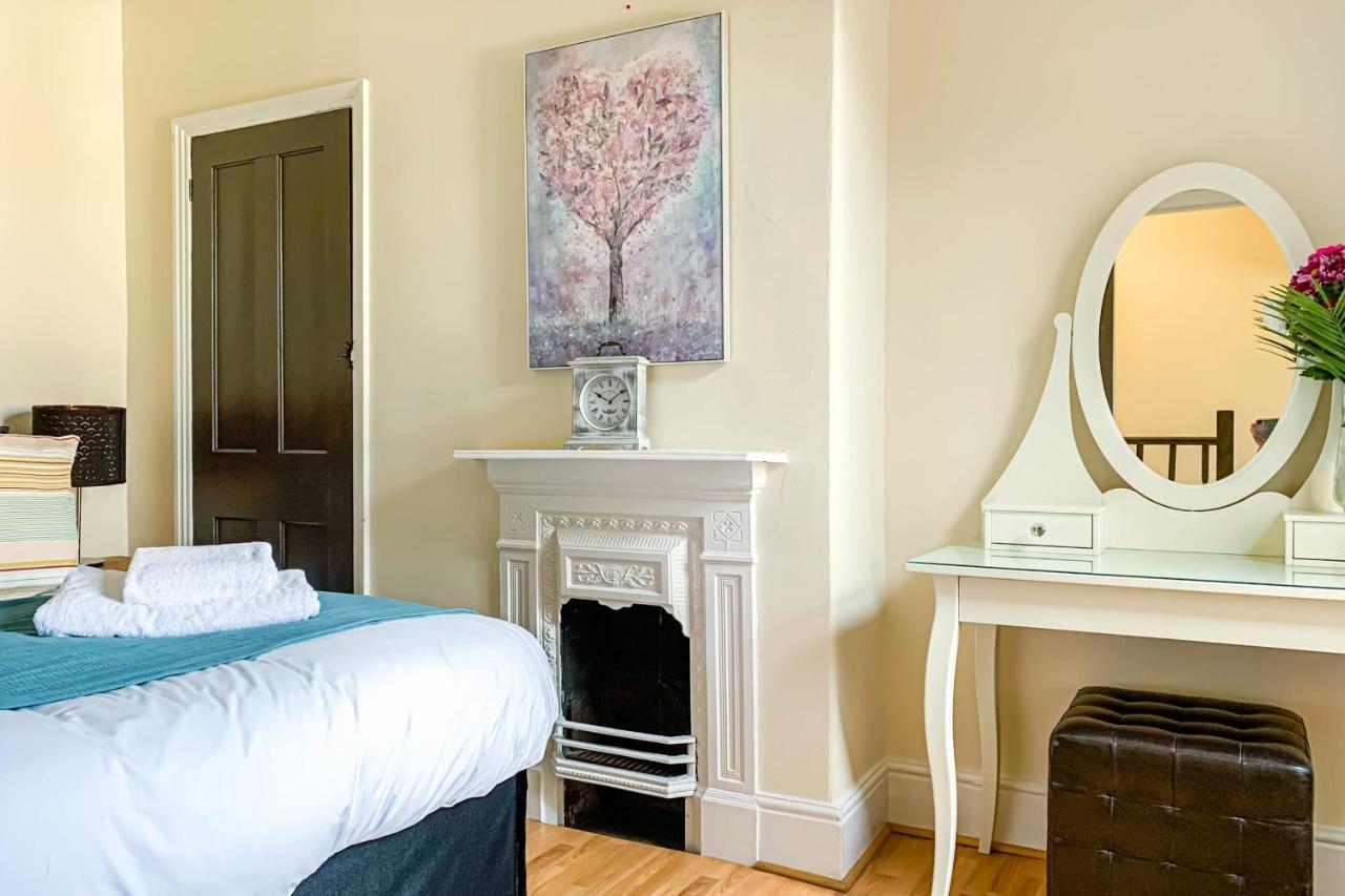 The Groves - Quaint Victorian Home - Free Parking York Exterior foto